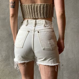 SOLD🔅Rare 90s Wrangler distressed cut off shorts